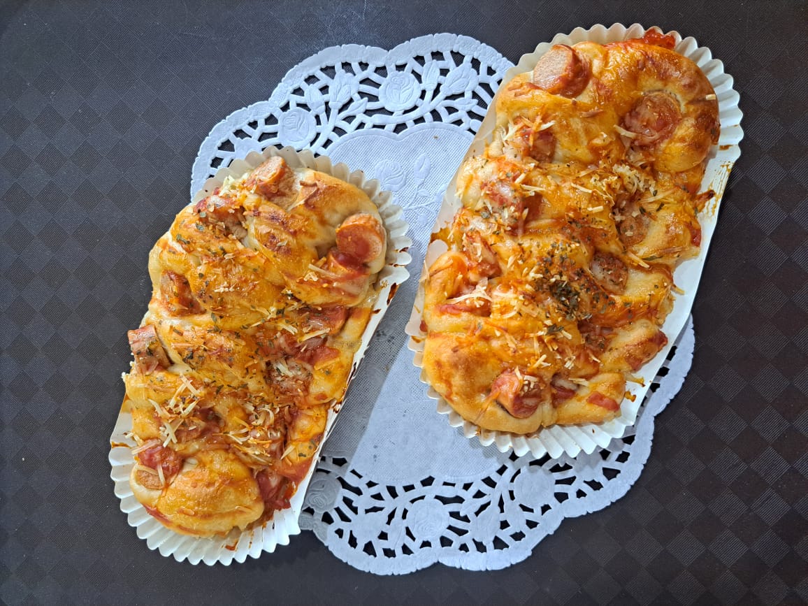 Roti Sosis Keju